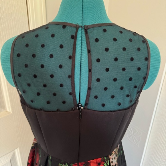 Beautiful Cleo Party Dress - Picture 4 of 11